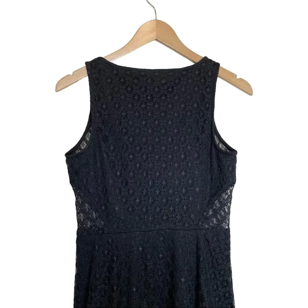Speechless dress M sleeveless fit and flare black lace side cut out skater
